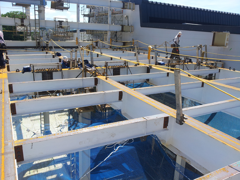 タケシン鉄骨建方施工風景2